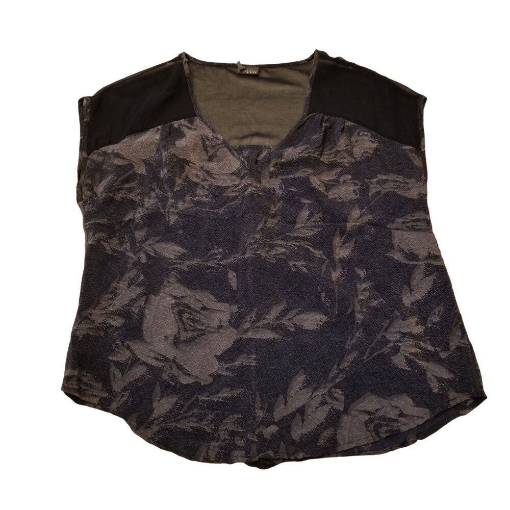 Sparkle & Fade Silk Top Navy Blue Floral Print XSmall V-Neck Tee Mesh/Sheer